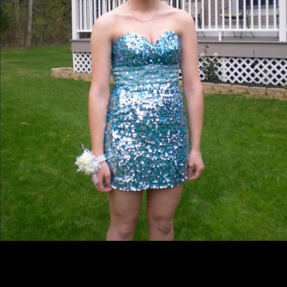Bodycon sequin prom dress
